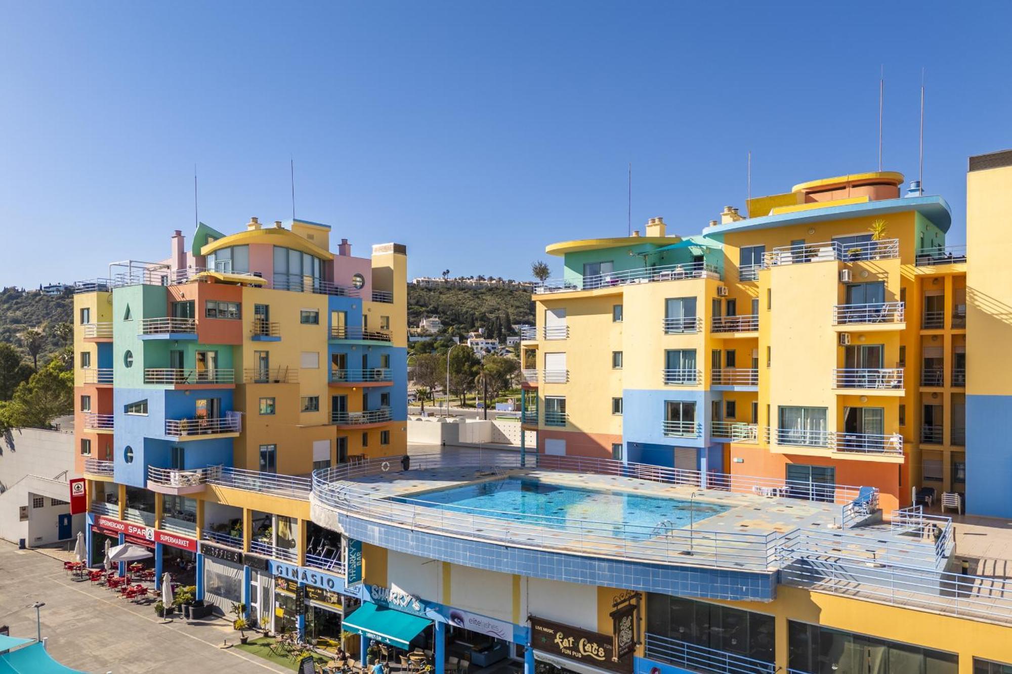 Marina Breeze Apartment With Pool - 900M From The Beach Albufeira Eksteriør bilde