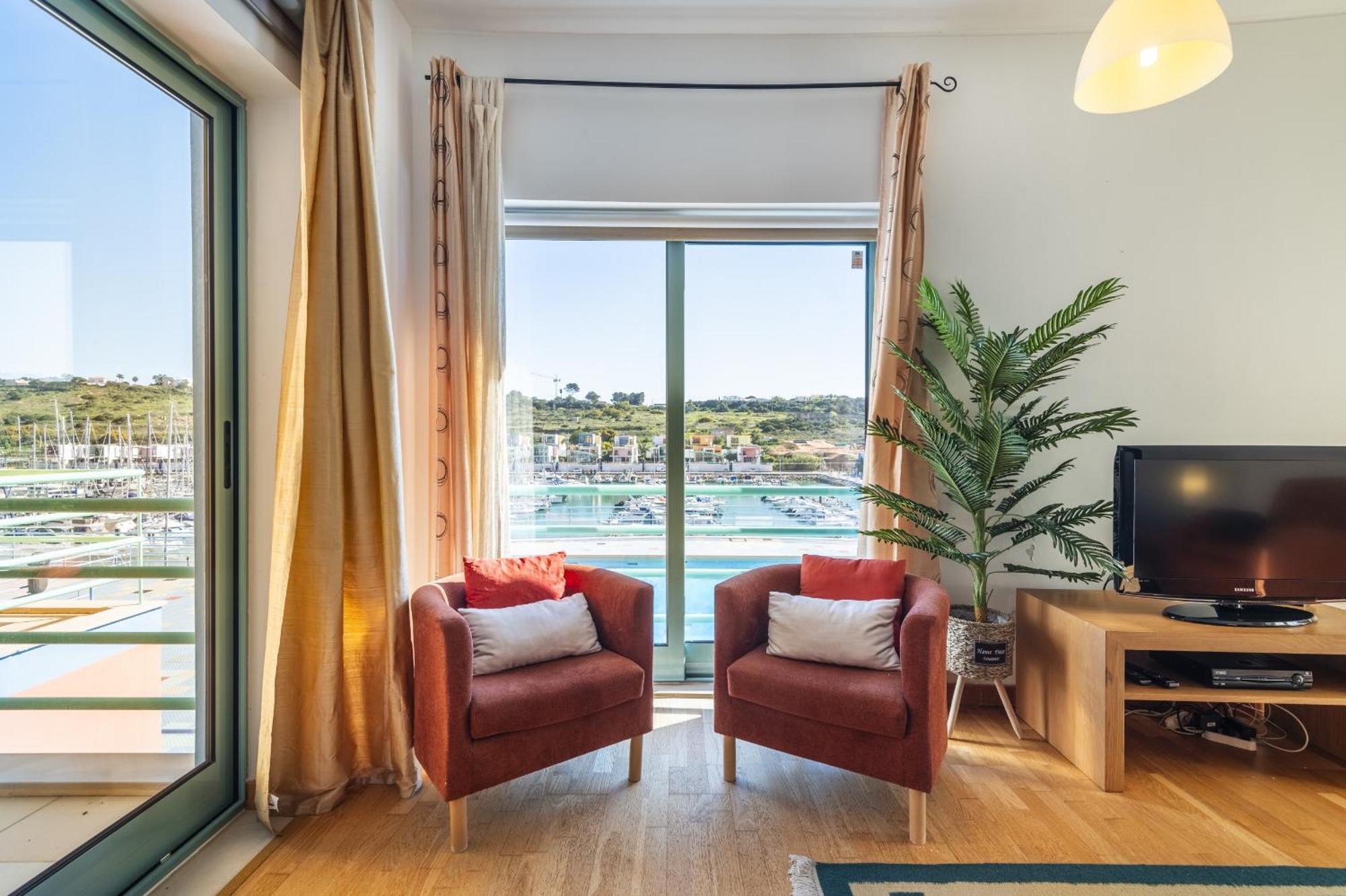 Marina Breeze Apartment With Pool - 900M From The Beach Albufeira Eksteriør bilde